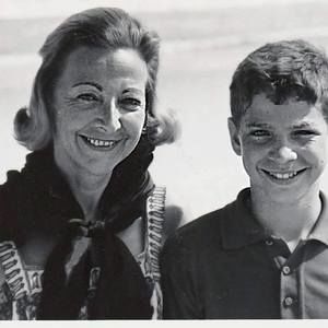 Meet your Posher, Barry